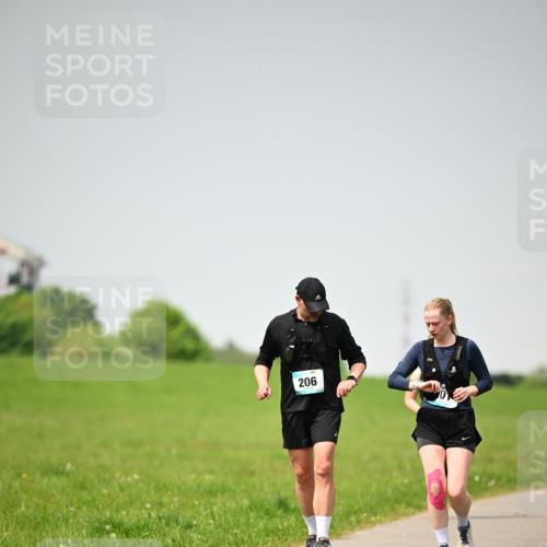 10.05.2026 - 8. Wedeler Halbmarathon Dr. Thomas Lammeyer http://msf.ph/oto/9713597 10.05.2026 12:15:32 Laufen 206 meine-sportfotos.de