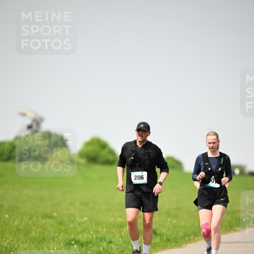 10.05.2026 - 8. Wedeler Halbmarathon Dr. Thomas Lammeyer http://msf.ph/oto/9713609 10.05.2026 12:15:33 Laufen 206 meine-sportfotos.de