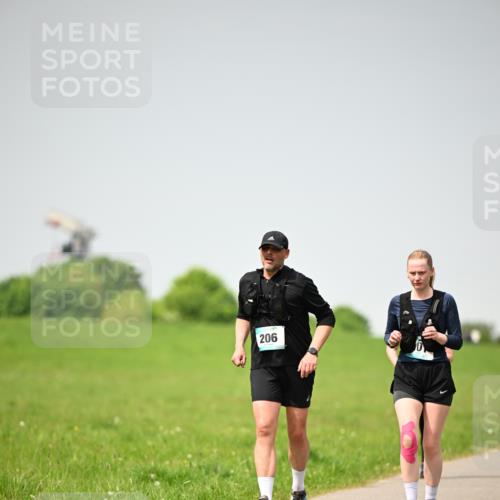 10.05.2026 - 8. Wedeler Halbmarathon Dr. Thomas Lammeyer http://msf.ph/oto/9713611 10.05.2026 12:15:33 Laufen 206 meine-sportfotos.de