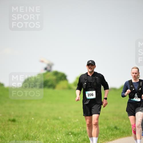 10.05.2026 - 8. Wedeler Halbmarathon Dr. Thomas Lammeyer http://msf.ph/oto/9713623 10.05.2026 12:15:34 Laufen 206 meine-sportfotos.de