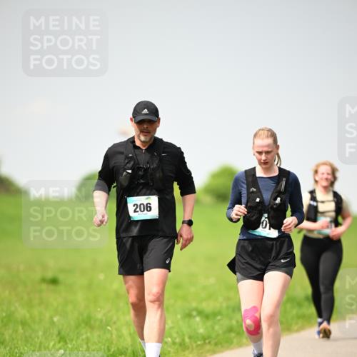 10.05.2026 - 8. Wedeler Halbmarathon Dr. Thomas Lammeyer http://msf.ph/oto/9713636 10.05.2026 12:15:37 Laufen 206 meine-sportfotos.de