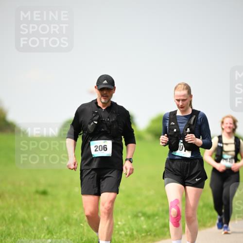 10.05.2026 - 8. Wedeler Halbmarathon Dr. Thomas Lammeyer http://msf.ph/oto/9713638 10.05.2026 12:15:37 Laufen 206 meine-sportfotos.de
