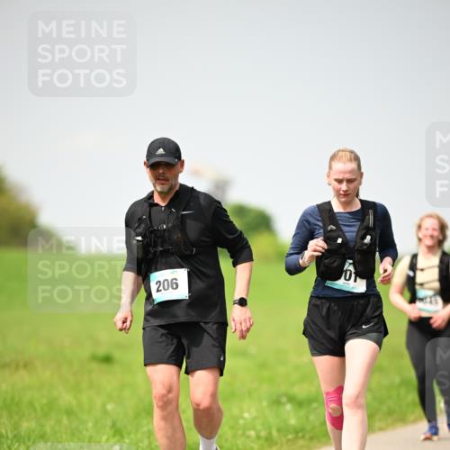 10.05.2026 - 8. Wedeler Halbmarathon Dr. Thomas Lammeyer http://msf.ph/oto/9713642 10.05.2026 12:15:37 Laufen 206 meine-sportfotos.de