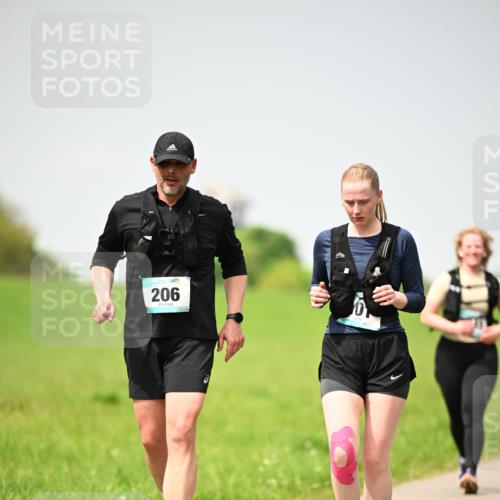10.05.2026 - 8. Wedeler Halbmarathon Dr. Thomas Lammeyer http://msf.ph/oto/9713644 10.05.2026 12:15:38 Laufen 206 meine-sportfotos.de