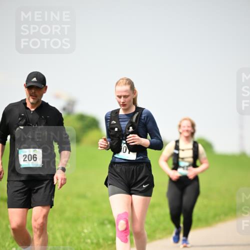 10.05.2026 - 8. Wedeler Halbmarathon Dr. Thomas Lammeyer http://msf.ph/oto/9713646 10.05.2026 12:15:38 Laufen 206 meine-sportfotos.de