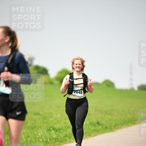 10.05.2026 - 8. Wedeler Halbmarathon Dr. Thomas Lammeyer http://msf.ph/oto/9713658 10.05.2026 12:15:40 Laufen 2045 meine-sportfotos.de