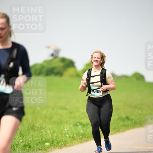 10.05.2026 - 8. Wedeler Halbmarathon Dr. Thomas Lammeyer http://msf.ph/oto/9713660 10.05.2026 12:15:40 Laufen 2045 meine-sportfotos.de