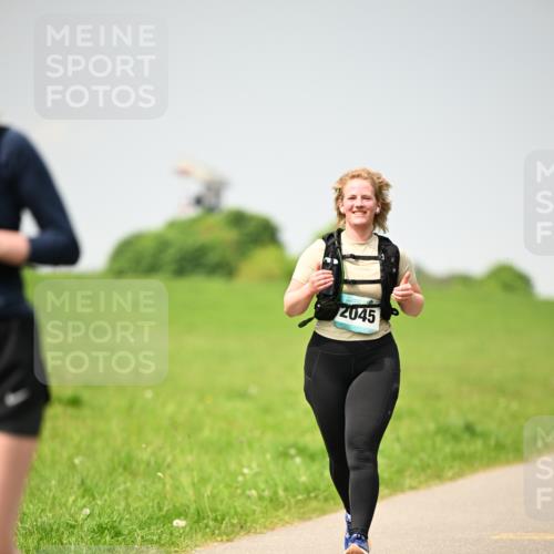 10.05.2026 - 8. Wedeler Halbmarathon Dr. Thomas Lammeyer http://msf.ph/oto/9713663 10.05.2026 12:15:41 Laufen 2045 meine-sportfotos.de