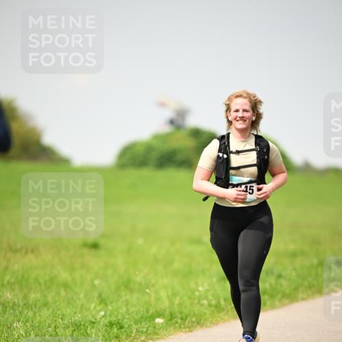 10.05.2026 - 8. Wedeler Halbmarathon Dr. Thomas Lammeyer http://msf.ph/oto/9713664 10.05.2026 12:15:41 Laufen  meine-sportfotos.de