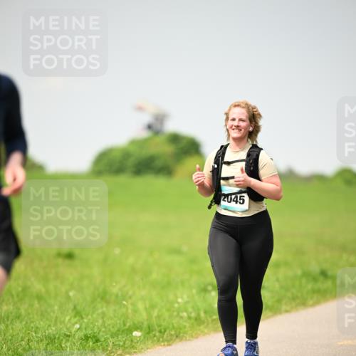 10.05.2026 - 8. Wedeler Halbmarathon Dr. Thomas Lammeyer http://msf.ph/oto/9713667 10.05.2026 12:15:41 Laufen 2045 meine-sportfotos.de