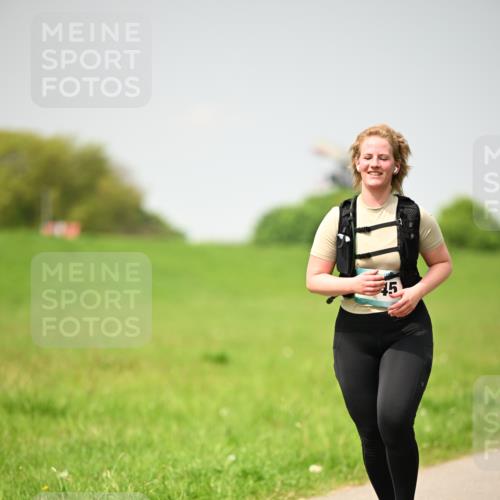 10.05.2026 - 8. Wedeler Halbmarathon Dr. Thomas Lammeyer http://msf.ph/oto/9713679 10.05.2026 12:15:42 Laufen  meine-sportfotos.de