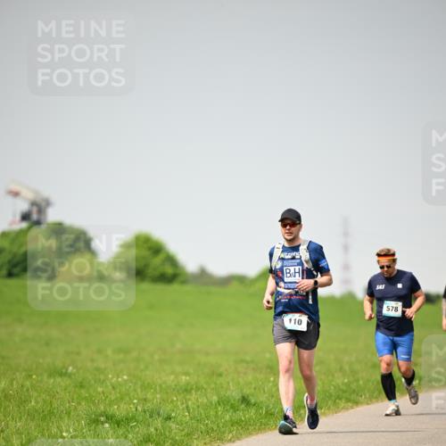 10.05.2026 - 8. Wedeler Halbmarathon Dr. Thomas Lammeyer http://msf.ph/oto/9713692 10.05.2026 12:15:45 Laufen 110, 578 meine-sportfotos.de