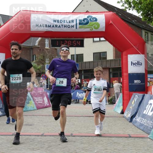 10.05.2026 - 8. Wedeler Halbmarathon Yannick Fuchs http://msf.ph/oto/9713699 10.05.2026 11:28:53 Ziel 28, 635, 963, 2183, 2209, 2229, 2232 meine-sportfotos.de