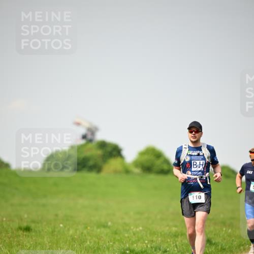 10.05.2026 - 8. Wedeler Halbmarathon Dr. Thomas Lammeyer http://msf.ph/oto/9713713 10.05.2026 12:15:47 Laufen 110 meine-sportfotos.de