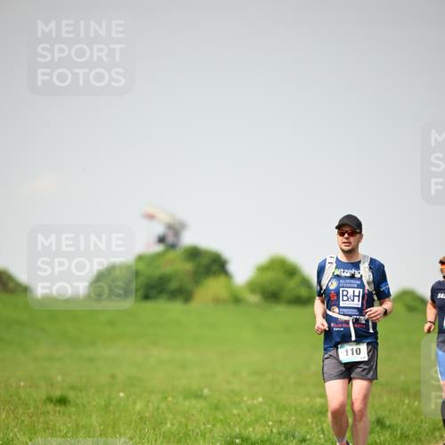 10.05.2026 - 8. Wedeler Halbmarathon Dr. Thomas Lammeyer http://msf.ph/oto/9713715 10.05.2026 12:15:47 Laufen 110 meine-sportfotos.de