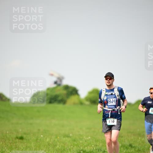 10.05.2026 - 8. Wedeler Halbmarathon Dr. Thomas Lammeyer http://msf.ph/oto/9713719 10.05.2026 12:15:48 Laufen 110 meine-sportfotos.de