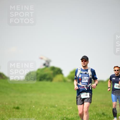 10.05.2026 - 8. Wedeler Halbmarathon Dr. Thomas Lammeyer http://msf.ph/oto/9713722 10.05.2026 12:15:48 Laufen 110, 578 meine-sportfotos.de