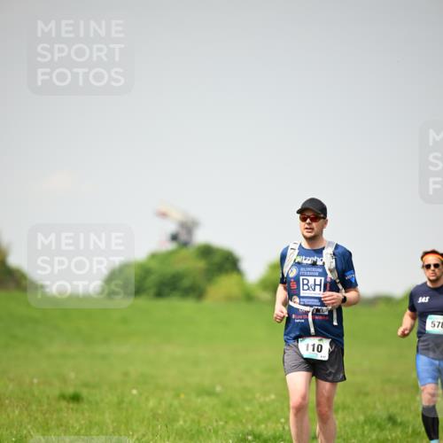 10.05.2026 - 8. Wedeler Halbmarathon Dr. Thomas Lammeyer http://msf.ph/oto/9713724 10.05.2026 12:15:48 Laufen 110, 578 meine-sportfotos.de