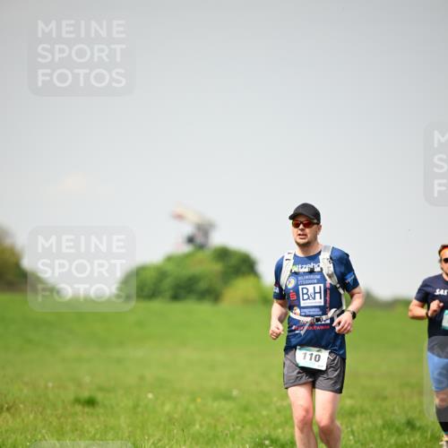 10.05.2026 - 8. Wedeler Halbmarathon Dr. Thomas Lammeyer http://msf.ph/oto/9713728 10.05.2026 12:15:48 Laufen 110 meine-sportfotos.de