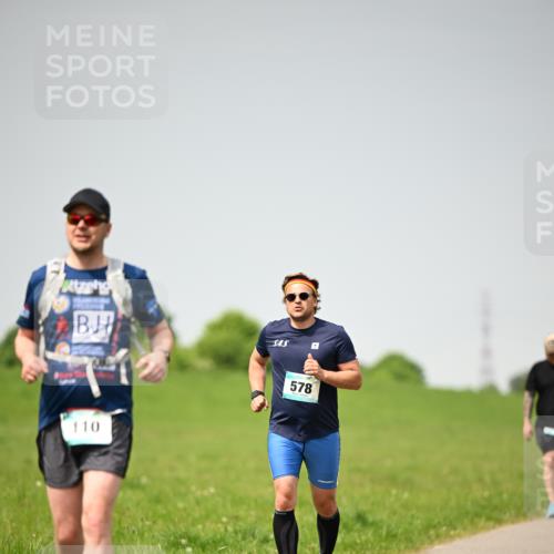 10.05.2026 - 8. Wedeler Halbmarathon Dr. Thomas Lammeyer http://msf.ph/oto/9713736 10.05.2026 12:15:50 Laufen 110, 578 meine-sportfotos.de