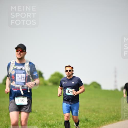 10.05.2026 - 8. Wedeler Halbmarathon Dr. Thomas Lammeyer http://msf.ph/oto/9713738 10.05.2026 12:15:50 Laufen 110, 578 meine-sportfotos.de
