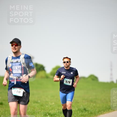 10.05.2026 - 8. Wedeler Halbmarathon Dr. Thomas Lammeyer http://msf.ph/oto/9713739 10.05.2026 12:15:50 Laufen 110, 578 meine-sportfotos.de