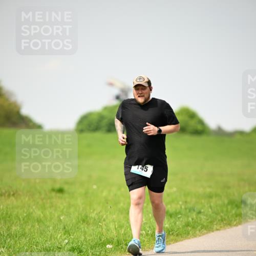 10.05.2026 - 8. Wedeler Halbmarathon Dr. Thomas Lammeyer http://msf.ph/oto/9713764 10.05.2026 12:16:05 Laufen 145 meine-sportfotos.de