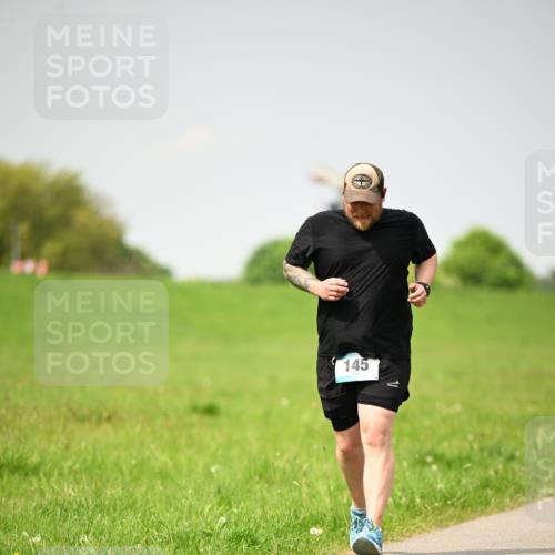 10.05.2026 - 8. Wedeler Halbmarathon Dr. Thomas Lammeyer http://msf.ph/oto/9713774 10.05.2026 12:16:05 Laufen 145 meine-sportfotos.de
