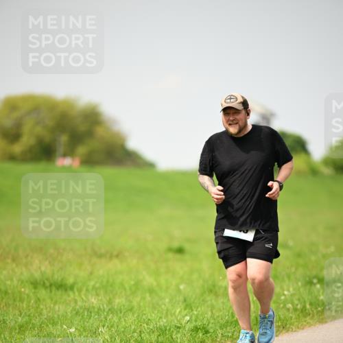 10.05.2026 - 8. Wedeler Halbmarathon Dr. Thomas Lammeyer http://msf.ph/oto/9713784 10.05.2026 12:16:06 Laufen  meine-sportfotos.de