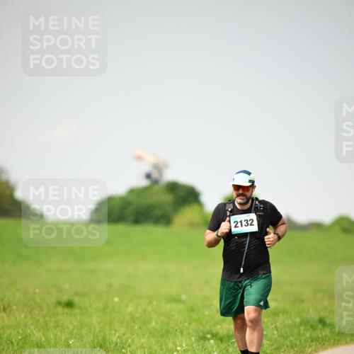 10.05.2026 - 8. Wedeler Halbmarathon Dr. Thomas Lammeyer http://msf.ph/oto/9713828 10.05.2026 12:16:23 Laufen 2132 meine-sportfotos.de