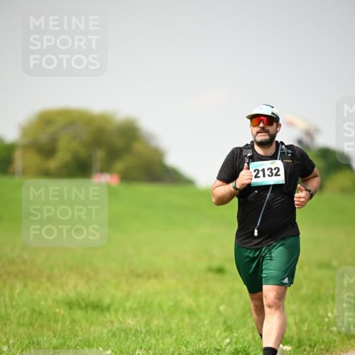10.05.2026 - 8. Wedeler Halbmarathon Dr. Thomas Lammeyer http://msf.ph/oto/9713858 10.05.2026 12:16:25 Laufen 2132 meine-sportfotos.de