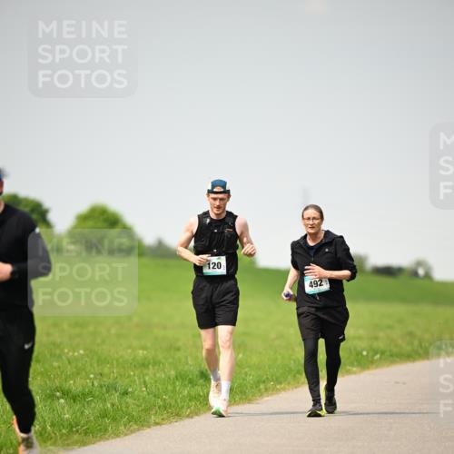 10.05.2026 - 8. Wedeler Halbmarathon Dr. Thomas Lammeyer http://msf.ph/oto/9713898 10.05.2026 12:16:53 Laufen 120, 492 meine-sportfotos.de