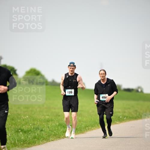 10.05.2026 - 8. Wedeler Halbmarathon Dr. Thomas Lammeyer http://msf.ph/oto/9713900 10.05.2026 12:16:53 Laufen 120, 492 meine-sportfotos.de