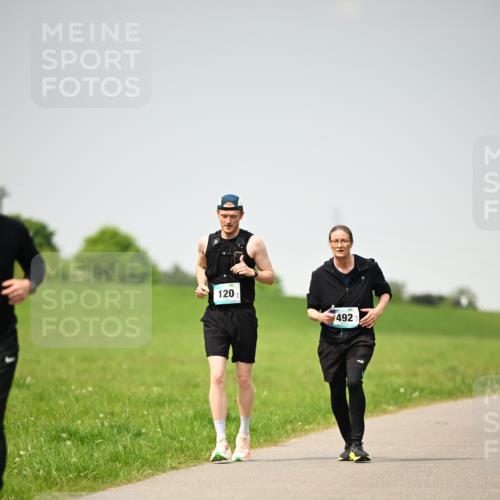 10.05.2026 - 8. Wedeler Halbmarathon Dr. Thomas Lammeyer http://msf.ph/oto/9713902 10.05.2026 12:16:53 Laufen 120, 492 meine-sportfotos.de