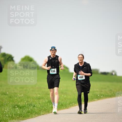 10.05.2026 - 8. Wedeler Halbmarathon Dr. Thomas Lammeyer http://msf.ph/oto/9713906 10.05.2026 12:16:54 Laufen 120, 492 meine-sportfotos.de