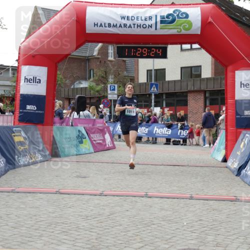 10.05.2026 - 8. Wedeler Halbmarathon Yannick Fuchs http://msf.ph/oto/9713910 10.05.2026 11:29:23 Ziel 1011, 2019 meine-sportfotos.de