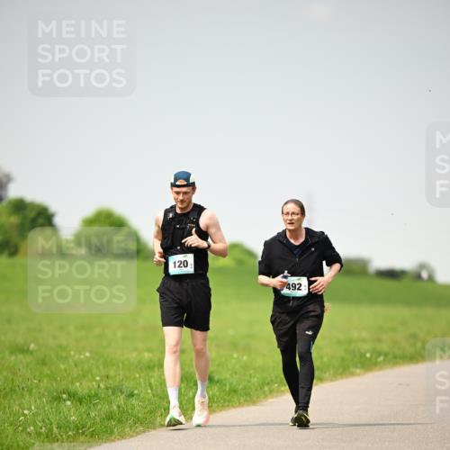 10.05.2026 - 8. Wedeler Halbmarathon Dr. Thomas Lammeyer http://msf.ph/oto/9713911 10.05.2026 12:16:54 Laufen 120, 492 meine-sportfotos.de