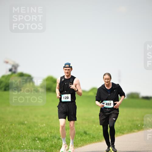 10.05.2026 - 8. Wedeler Halbmarathon Dr. Thomas Lammeyer http://msf.ph/oto/9713920 10.05.2026 12:16:55 Laufen 120, 492 meine-sportfotos.de