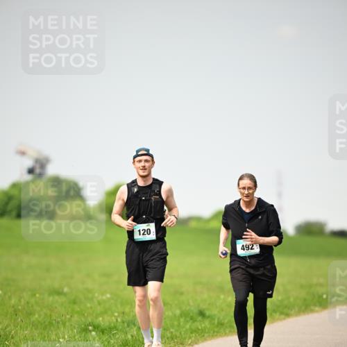 10.05.2026 - 8. Wedeler Halbmarathon Dr. Thomas Lammeyer http://msf.ph/oto/9713922 10.05.2026 12:16:55 Laufen 120, 492 meine-sportfotos.de