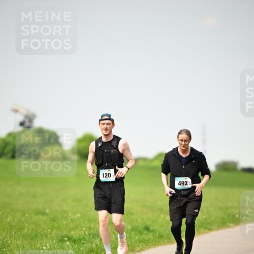 10.05.2026 - 8. Wedeler Halbmarathon Dr. Thomas Lammeyer http://msf.ph/oto/9713923 10.05.2026 12:16:55 Laufen 120, 492 meine-sportfotos.de