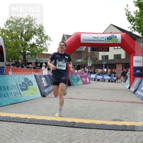 10.05.2026 - 8. Wedeler Halbmarathon Yannick Fuchs http://msf.ph/oto/9713933 10.05.2026 11:29:24 Ziel 1011, 2019 meine-sportfotos.de