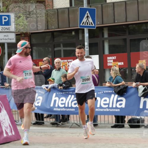 10.05.2026 - 8. Wedeler Halbmarathon Yannick Fuchs http://msf.ph/oto/9713938 10.05.2026 11:29:33 Ziel 168, 711, 2090, 2135 meine-sportfotos.de