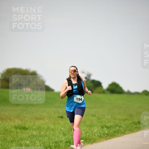 10.05.2026 - 8. Wedeler Halbmarathon Dr. Thomas Lammeyer http://msf.ph/oto/9713950 10.05.2026 12:17:31 Laufen 194 meine-sportfotos.de