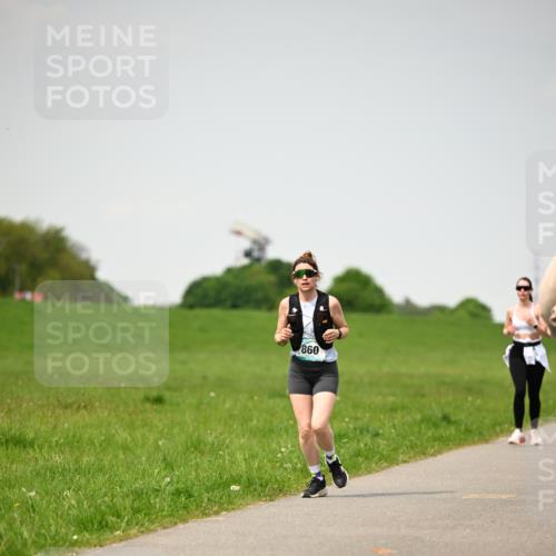 10.05.2026 - 8. Wedeler Halbmarathon Dr. Thomas Lammeyer http://msf.ph/oto/9713980 10.05.2026 12:17:43 Laufen  meine-sportfotos.de