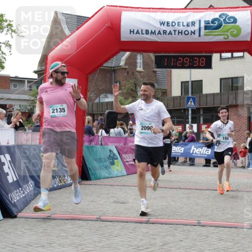 10.05.2026 - 8. Wedeler Halbmarathon Yannick Fuchs http://msf.ph/oto/9713981 10.05.2026 11:29:36 Ziel 168, 711, 1018, 2090, 2135 meine-sportfotos.de