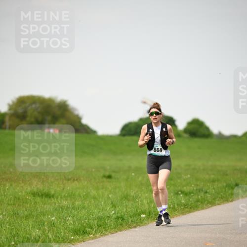 10.05.2026 - 8. Wedeler Halbmarathon Dr. Thomas Lammeyer http://msf.ph/oto/9713989 10.05.2026 12:17:44 Laufen 860 meine-sportfotos.de