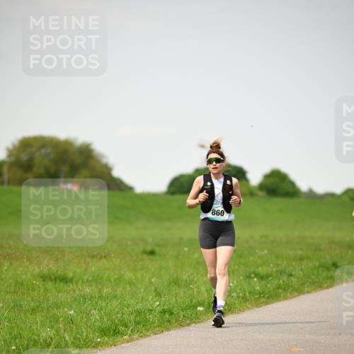 10.05.2026 - 8. Wedeler Halbmarathon Dr. Thomas Lammeyer http://msf.ph/oto/9713990 10.05.2026 12:17:44 Laufen 860 meine-sportfotos.de