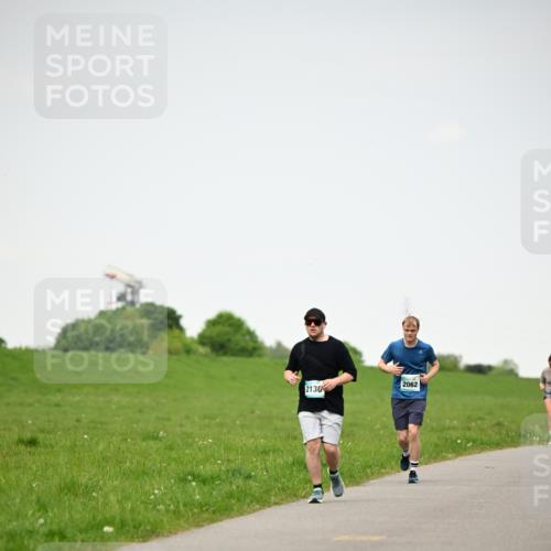 10.05.2026 - 8. Wedeler Halbmarathon Dr. Thomas Lammeyer http://msf.ph/oto/9714019 10.05.2026 12:18:13 Laufen 2130, 2062 meine-sportfotos.de