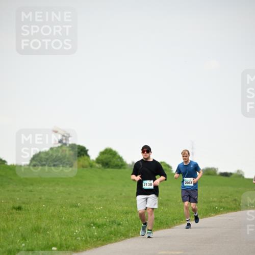 10.05.2026 - 8. Wedeler Halbmarathon Dr. Thomas Lammeyer http://msf.ph/oto/9714024 10.05.2026 12:18:14 Laufen 2130, 2062 meine-sportfotos.de