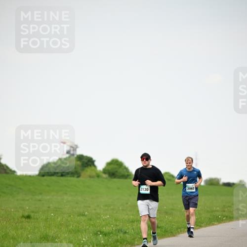 10.05.2026 - 8. Wedeler Halbmarathon Dr. Thomas Lammeyer http://msf.ph/oto/9714028 10.05.2026 12:18:14 Laufen 2130, 2062 meine-sportfotos.de